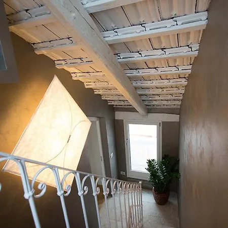 فندق مبيت وإفطار Jsuite جويا ديل كولي